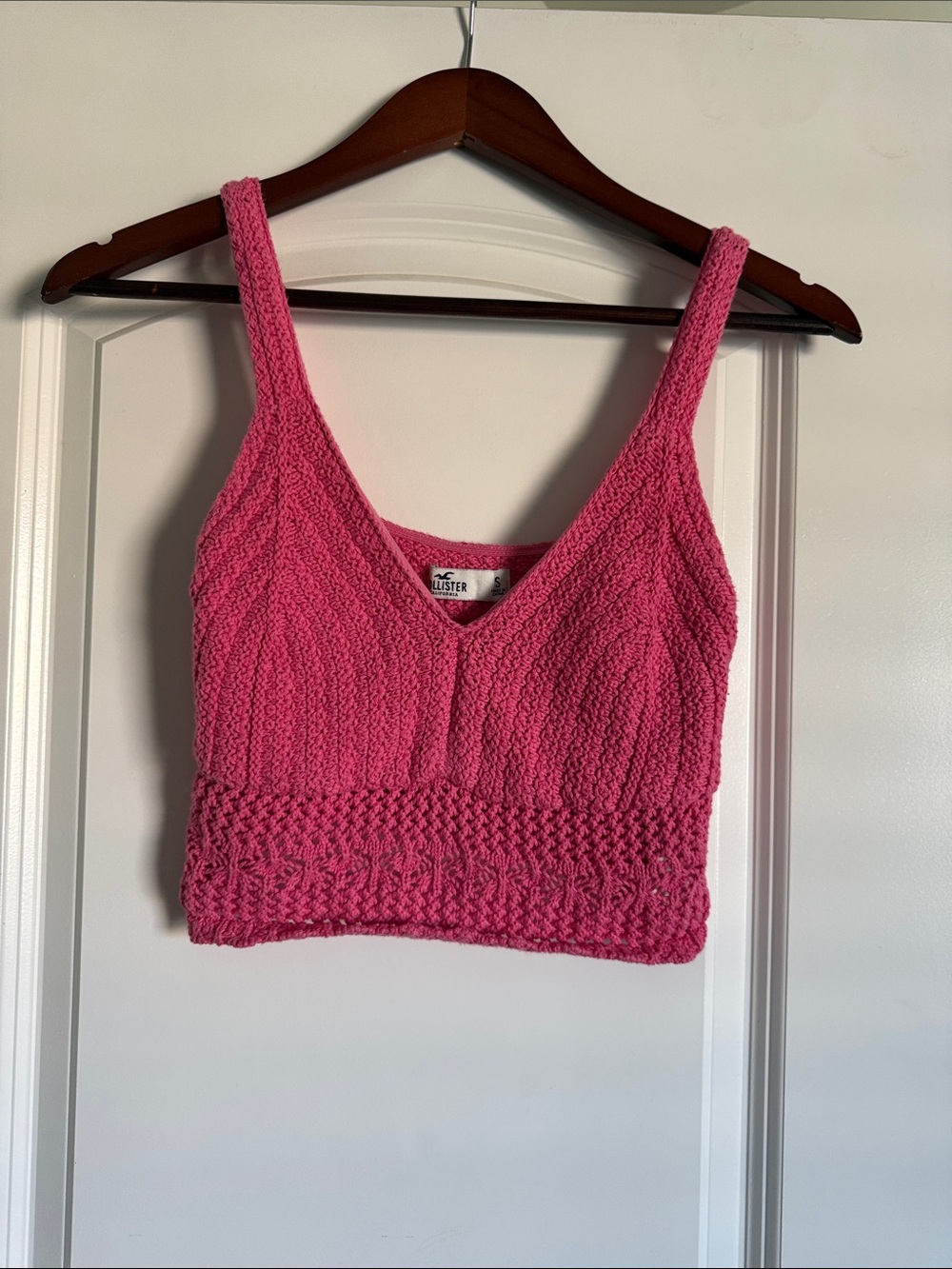 Hollister Hot Pink Knit Cropped Tank